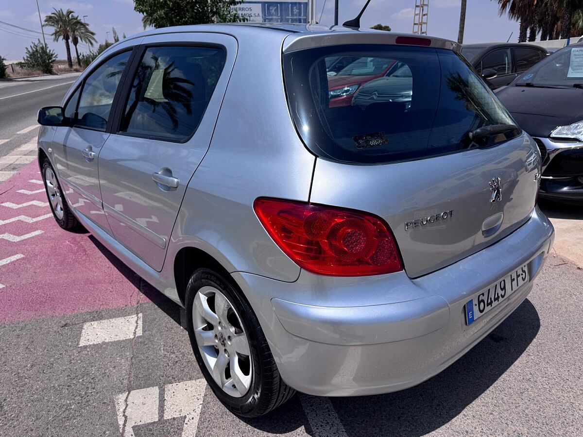 PEUGEOT 307 1.6 PETROL SPANISH LHD IN SPAIN ONLY 61000 MILES SUPERB 2006